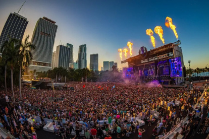 El Ultra Music Festival es un evento anual de música electrónica que se lleva a cabo en la ciudad de Miami, Florida.