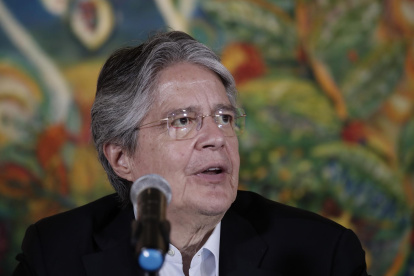 Fotografía de archivo, tomada el pasado 1 de marzo, en la que se registró al presidente de Ecuador, Guillermo Lasso, en San José (Costa Rica).