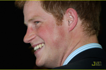 En sus memorias "En las sombras", él dijo que consumió drogas en su juventud.