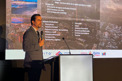 Juan Rivadeneira, director Ejecutivo de la CCQ, en la presentación.