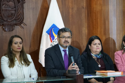 La juez Teresa Nuques (derecha) fue designada por sorteo como la sustanciador del pedido de juicio político al presidente.