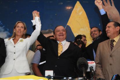 Perseverancia. Por 23 años Álvaro Noboa ha estado en la palestra de la política nacional, aunque una de las críticas es que solo aparece en elecciones.