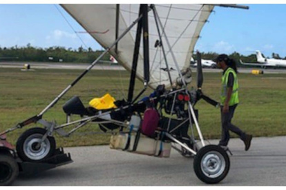 Ala delta en la que se transportaban los dos pilotos.