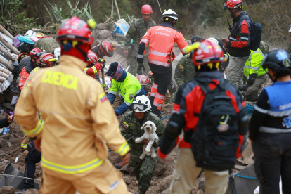 El rescate continuará de forma manual por 72 horas.