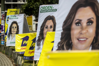 Propaganda electoral de la ex primera dama de Guatemala Sandra Torres, ahora candidata a la Presidencia.