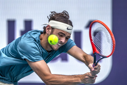 El estadounidense, actual #10 ATP, fue consistente con el 6-3, 6-4 ante Rune.