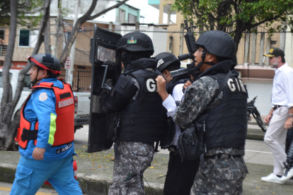 La Policía logró desactivar el explosivo.