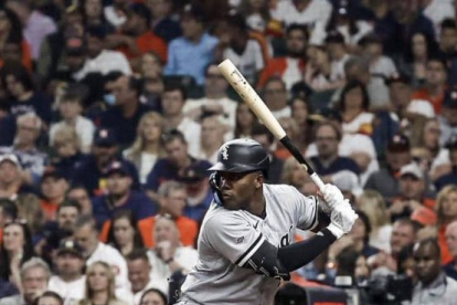 Yordan Álvarez, bateador designado de los Astros, poco o nada pudo hacer ante el poder de los Medias Blancas.