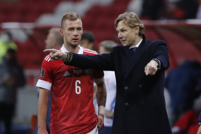 Aunque Karpin ha  demostrado la mejor actitud, los resultados para él y su equipo no lo han acompañado.