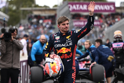 Verstappen celebra a su llegada tras cronometrar 1 minuto y 16 segundos.