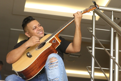 JORGE PEREZ-CANTANTE........FD MIGUEL CANALES...24-03-2023