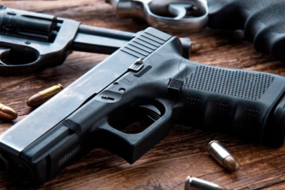 Los permisos para el porte y tenencia de armas en Ecuador son solo para algunas personas en específico.