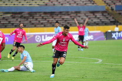 Universidad Catolica vs Independiente del Valle  jugado por la 4ta fecha de ligapro en el estadio Olimpico Atahualpa.