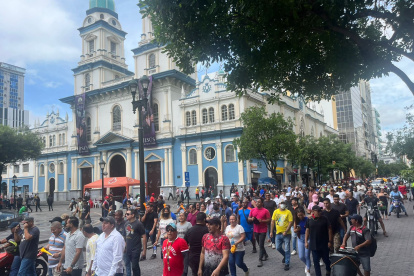 Los representantes del gremio se concentraron en la Av. 9 de Octubre