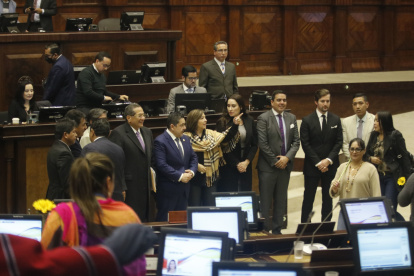 La bancada socialcristiana indicó que el Gobierno anda en búsqueda de comprar sus votos.