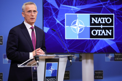 l secretario general de la OTAN, Jens Stoltenberg, ofrece una conferencia de prensa después de una reunión de Ministros de Relaciones Exteriores en la sede de la Organización del Tratado del Atlántico Norte en Bruselas, Bélgica, el 5 de abril de 2023.