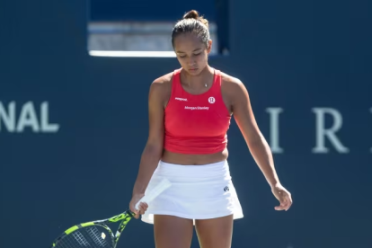 Leylah no pudo contra la tenista española y se eliminó.