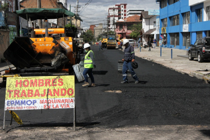 Longitud. La capa asfáltica que se colocará será a lo largo de más de dos kilómetros