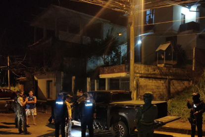 Móvil. En este vehículo se desplazaba el presunto secuestrador junto a la víctima que fue localizada fortuitamente por las Fuerzas Armadas