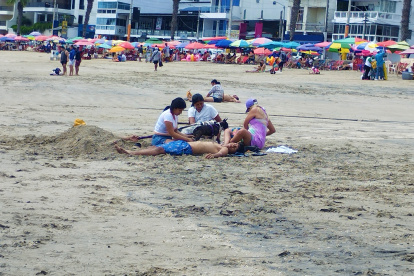 Postura. Los propietarios de discotecas, karaokes y coctelerías rechazan la prohibición de la movilidad humana por el toque de queda decretado.