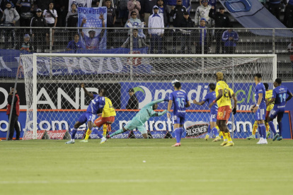 Los eléctricos pierden por el momento.