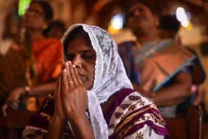 La policía ahora busca a la novia que hizo los disparos al aire