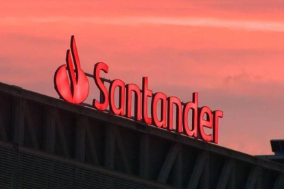 Entidad.- Un anuncio del banco Santender.