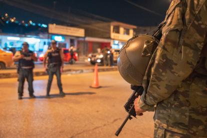 Resultado. La ola de violencia en el país ha llevado al Gobierno a hacer uso del estado de excepción como una carta que no surte efecto.