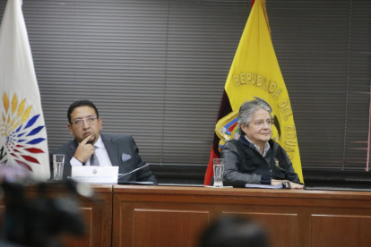 Cita. El presidente de la República Guillermo Lasso y el titular de la Asamblea Virgilio Saquicela en la Corte.