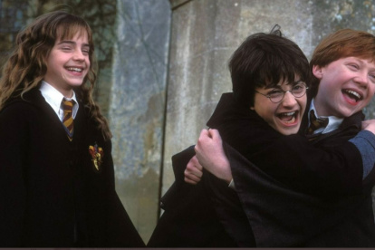 Emma Watson, Daniel Radcliffe y Rupert Grint, fueron los encargados de interpretar a Hermione, Harry y Ron a lo largo de las ocho películas