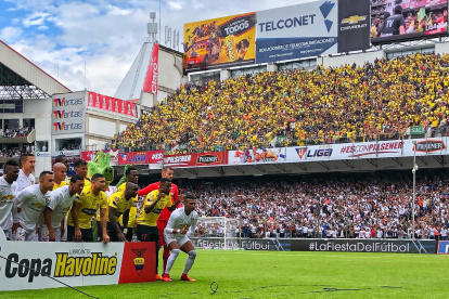 La hinchada amarilla no podrá estar presente en el Rodrigo Paz Delgado.