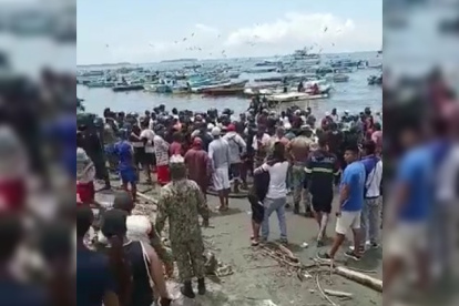 La ciudadanía registró la llegada de los cuerpos a través de videos colgados en las redes sociales.