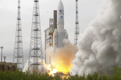 El cohete Ariane 5, que transporta la misión europea Juice a Júpiter y a sus tres grandes lunas oceánicas, despegó este viernes desde el puerto espacial en Kurú, en Guayana Francesa, a las 12:14 GMT.