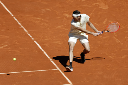 Fritz eliminó a Tsitsipas y va por el ruso Andrey Rublev.