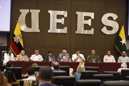 1. Mesa técnica. El jueves 13 de abril se realizó una mesa técnica que contó con la participación del alcalde Yúnez. La preocupación en los participantes era evidente.