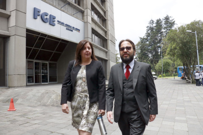 Caso. Pilar Ferri acompañada de su abogado José Luis Guerrero.