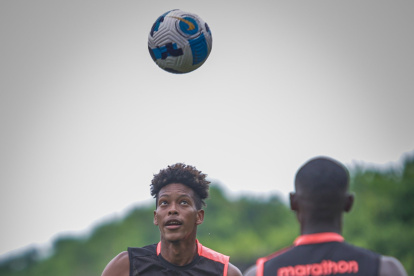 Joshué Quiñónez es uno de los jugadores que se planea será titular ante Liga.