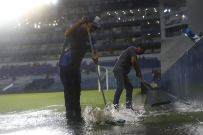 Se suspende el partido por mal tiempo