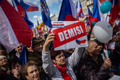 Marcha. Miles de checos salieron a las calles para protestar.