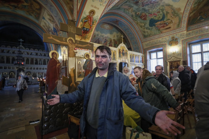 Moscú. Los rusos conmemoraron la pascua ortodoxa en medio de la guerra.