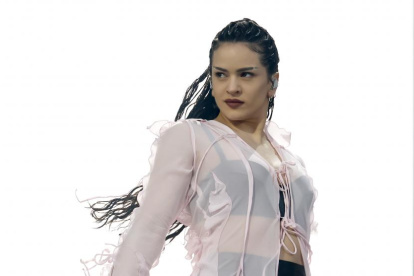 Rosalía en el escenario de Coachella, Colorado.
