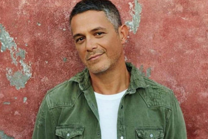 Alejandro Sanz mantiene su vigencia en el público. Su carrera abarca más de tres décadas sobre los escenarios y los estudios de grabación.