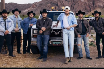 Bad Bunny y grupo frontera juntos para su nuevo éxito.