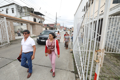En contra. Los vecinos que presentaron la denuncia ante el Municipio se oponen al cierre de vías vehiculares.