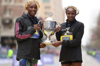 Evans Chebet y Hellen Obiri como reyes de Boston.