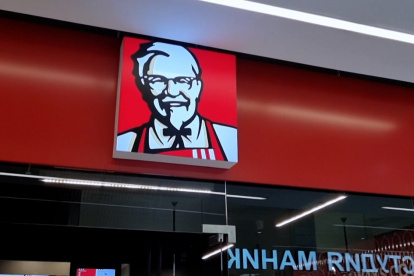 Restaurante.- Uno de los locales de Kentucky Fried Chicken (KFC).