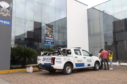 Los sujetos son sospechosos de robar a varias personas del sector.