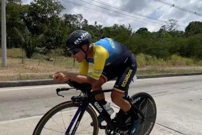 Santiago Montenegro durante su participación en la prueba de contrarreloj individual.