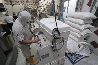 Mercado. Hasta febrero de este año, 2,8 millones de personas gozaban de un empleo pleno o adecuado.