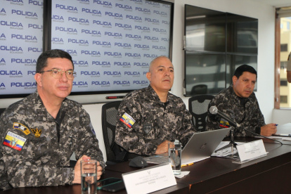Trabajo. El comandante Fausto Salinas informó de varios operativos.